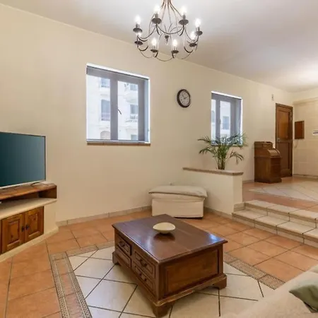 Maisonette Filled With Maltese Charm In The South Of Malta * Marsaskala